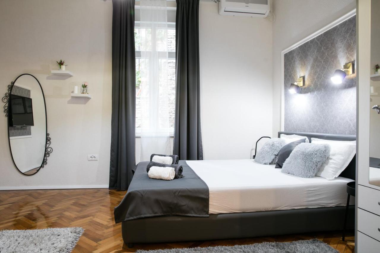 Natalie'S Place Beograd Bagian luar foto
