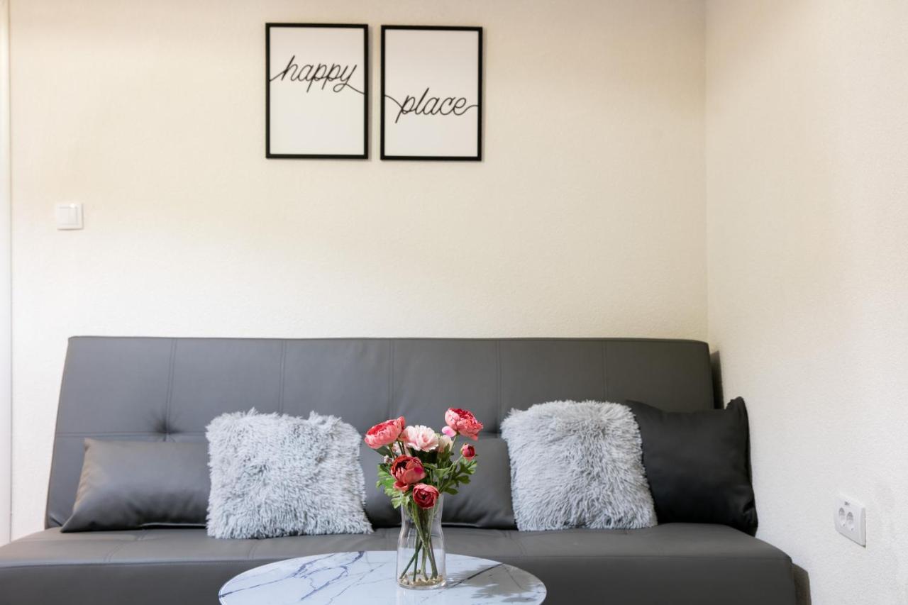 Natalie'S Place Beograd Bagian luar foto